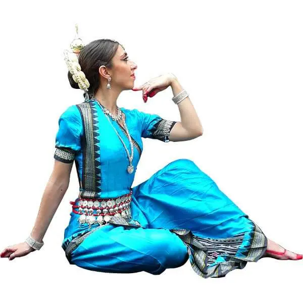 Mahina Khanum cours danse indienne cours danse Bollywood cours danse odissi