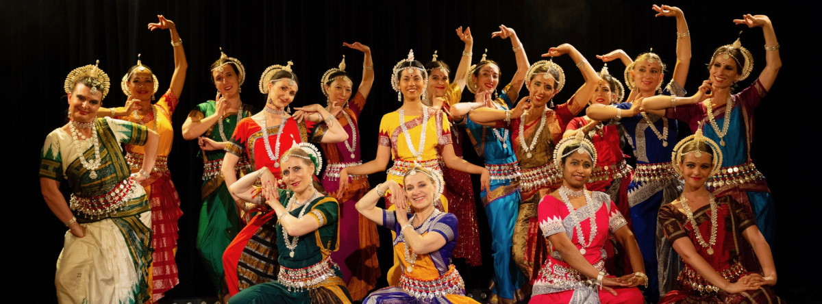 Cours de danse classique indienne Odissi par Mahina Khanum